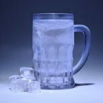 Froster Velký chladící půllitr Tekutina 600 ml