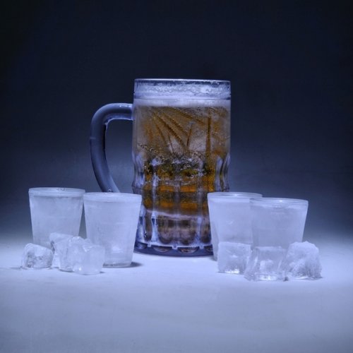 Froster Velký chladící půllitr Tekutina 600 ml