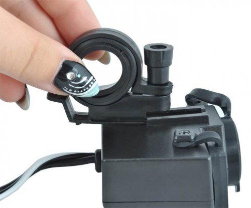ISO Vodotěsná zásuvka na moto 12V 5V USB 