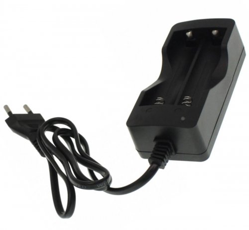 APT Nabíječka baterií 4,2 V 18650 + 2x baterie 4800 mAh