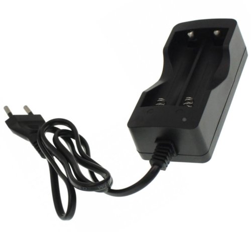 APT Nabíjačka batérií 4,2 V 18650 + 2x batéria 4800 mAh