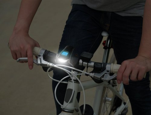 Trizand 12044 Vodeodolné LED svetlo na bicykel USB, tachometer, el.zvonček 150db