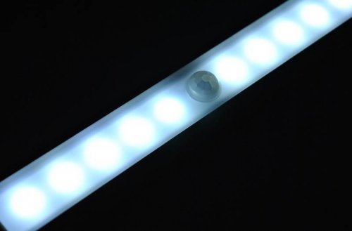 Izoxis LED osvětlení s pohybovým senzorem 10LED, 4x AAA
