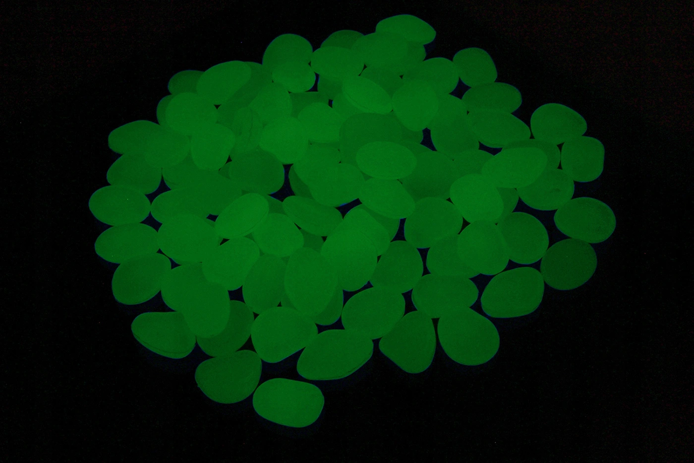 APT AG653B Svítící kameny zelené 100 ks