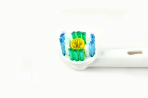 KIK 3D White Náhradní zubní kartáčky na ORAL-B univerzální - 4 ks