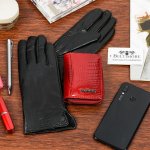 Beltimore A05 Dámska kožená sada peňaženka červená s rukavicami veľ. S