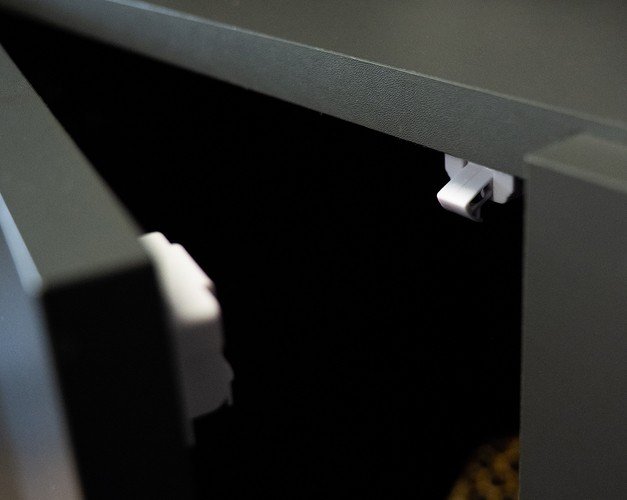 Malatec Bezpečnostní magnetická zábrana do skříně a zásuvek 4 ks