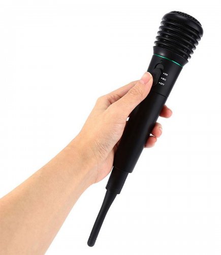 APT AG100D Mini karaoke mikrofón so slúchadlami čierny