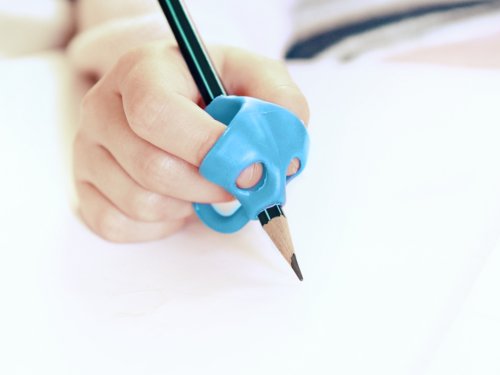 KIK Pomůcka pro správné držení tužky modrá 3 ks