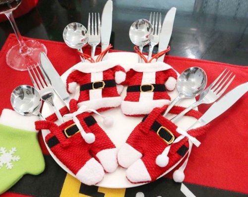 Vánoční dekorace na stůl - obal na příbory  Santa Claus