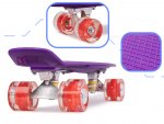 KIK Pennyboard se svítícími LED koly 56 x 15 cm fialový