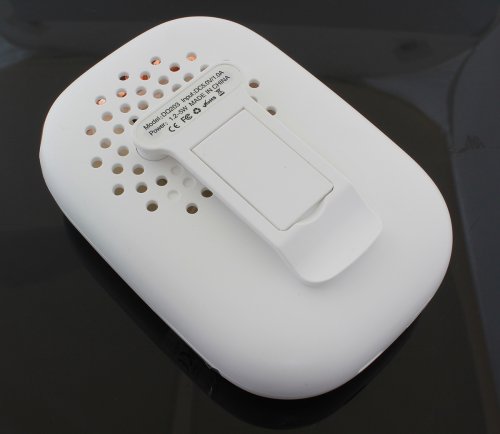 APT AK254C Přenosný mini ventilátor bílý