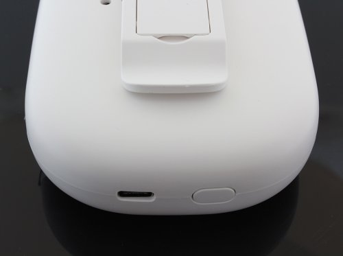 APT AK254C Přenosný mini ventilátor bílý