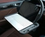 APT AG812 Stolík na volant auta čierny