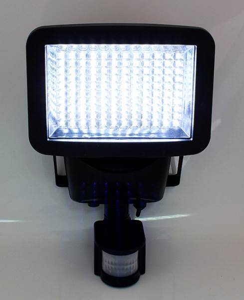 APT SuperBright ZD45A reflektor s PIR čidlom