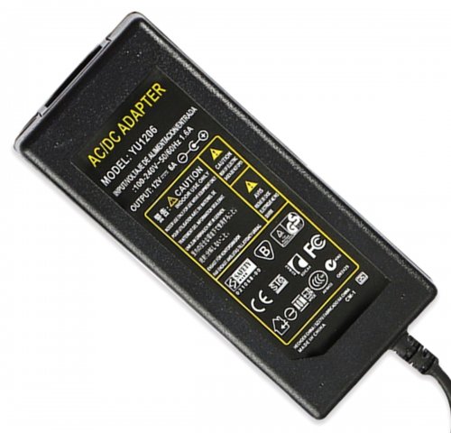 APT PT12 Univerzálny napájací adaptér 230V na 12V autozásuvka 80W 6A