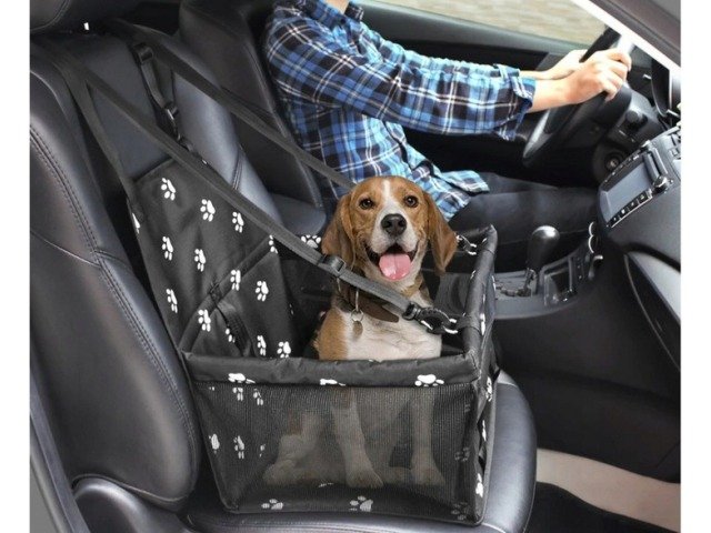ISO Autosedačka pro psa 40 x 30 x 40 cm černá s kostičkami