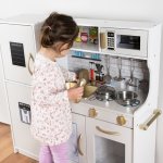 Kruzzel 22117 Detská drevená kuchynka s príslušenstvom XXL biela