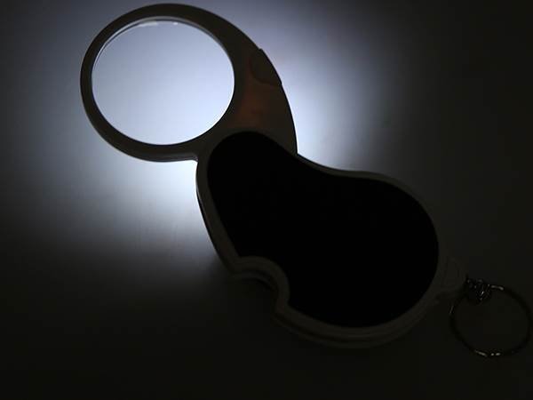 Verk 09065 Skladacia lupa 3,5x LED