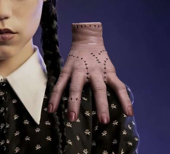 Malatec 22351 Wednesday Addams figurka ruka 