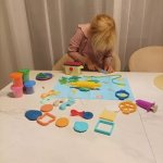 Kruzzel 22561 Detský plastovýhriankovač s príslušenstvom