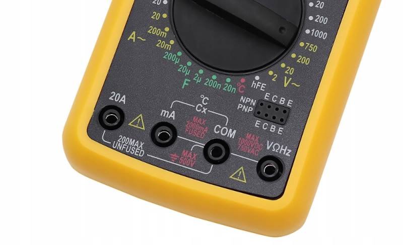 ISO Digitálny multimeter DT9208A, 1000V, 10A