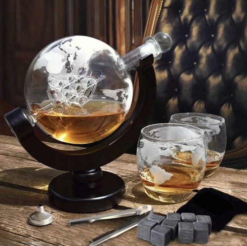 Malatec Dárková sada Karafa na Whisky "Globus" + příslušenství