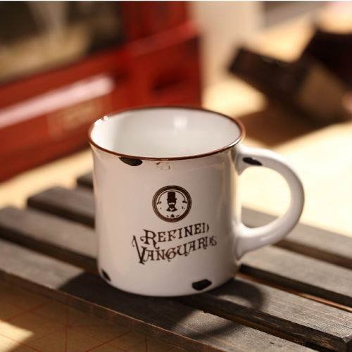 Master Porcelánový MINI retro hrnček Refined Vanguards