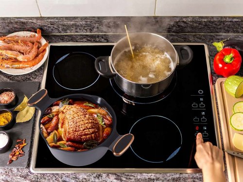 KingStyle Hrniec s pokrievkou s nepriľnavým povrchom 4,55 l