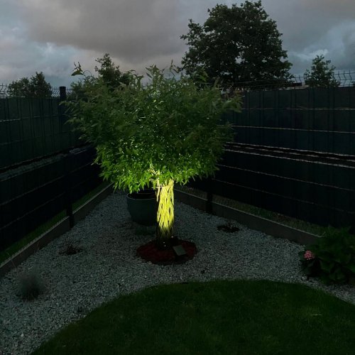 Gardlov 24002 Záhradný solárny 4 LED reflektor, IP65, 120 lm