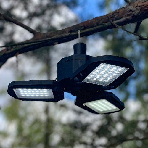 Trizand 23959 Kempingová solárna lampa s háčikom 6000K, 3000 lm, IPX4