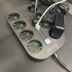 Izoxis 24460 Prodlužovací přívod, 8 zásuvek, 4 x USB, 2 m, černá