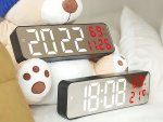 Verk 27369 Multifunkčné zrkadlové hodiny s budíkom a teplomerom červené