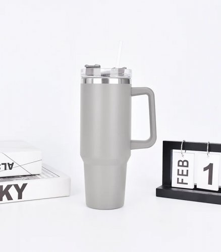 Gordon G870 Termohrnček s uchom a slamkou, nerez, 1200 ml, svetlo šedá