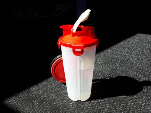 GFT Cestovné fľašu na vodu a krmivo červená 700ml
