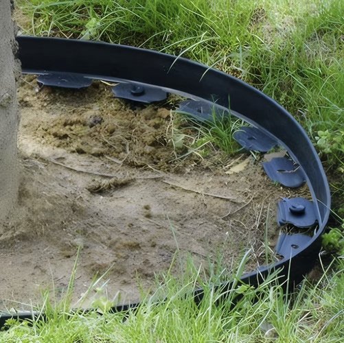 Gardlov 24561 Záhradný plastový obrubník 40 mm, 10 m s kolíkmi