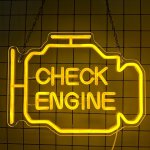 APT ZD135 LED dekorace ve tvaru motoru s nápisem CHECK ENGINE