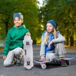 MalPlay Pennyboard se svítícími LED kolečky a držákem 66 x 17,5 cm