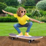 MalPlay Skateboard s oboustranným potiskem 77 cm, Galaxy