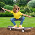 MalPlay Skateboard s oboustranným potiskem 77 cm, Lev
