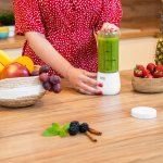 Teesa TSA3543 Přenosný smoothie mixér 450 ml, 100W, bílý