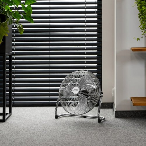  Teesa TSA8057 Podlahový ventilátor 30cm, 50W, strieborný