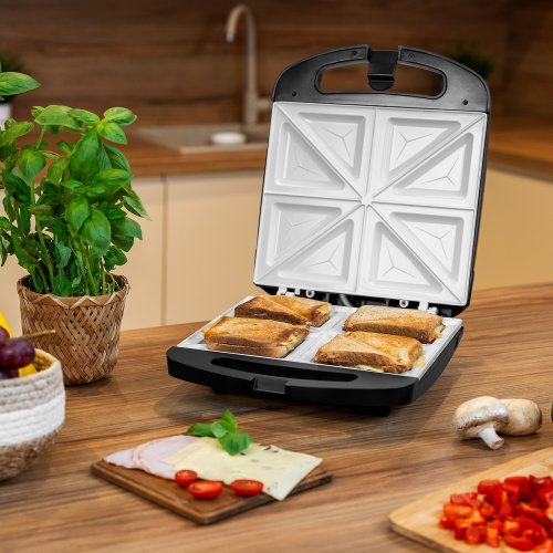 Teesa TSA3229B Sendvičovač, 4 keramické plotny, 1500 W, černá