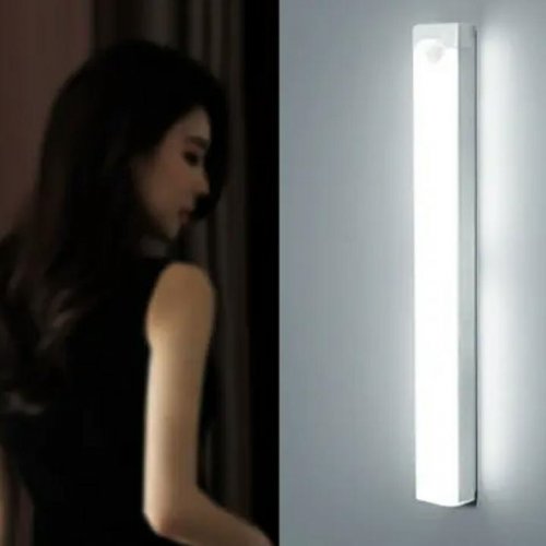 APT ZD160 LED osvetlenie so senzorom pohybu 4 LED, 2W, 5V, studená biela