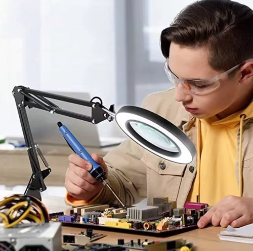 APT ZD144 Multifunkčná kozmetická lampa s lupou 12 W, USB, čierna