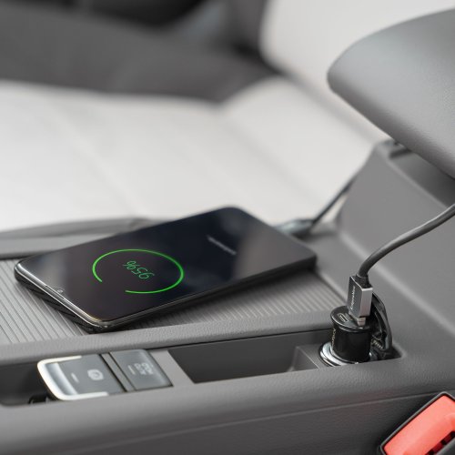 Kruger&Matz KM0870 Autonabíječka USB - A, USB - C, 3100 mA, Power Delivery, Quick Charge 3.0