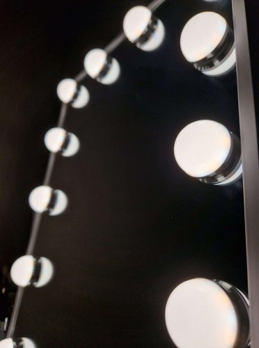 KIK KX3942 Kozmetické zrkadlo s LED svetlom, 12 žiaroviek, USB, 30 x 40 cm