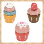 Kruzzel 26418 Dětský dřevěný čajový set s dortovým stojanem