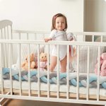 Ricokids 722001 Ochranný pletený mantinel do detskej postieľky, 2 m, modro-sivý